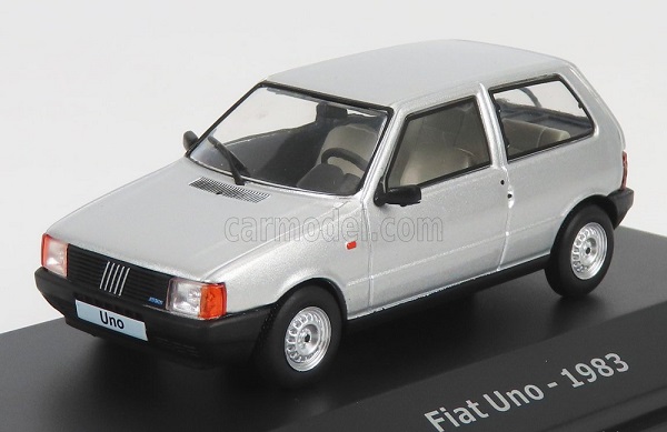 Модель 1:43 FIAT Uno - silver