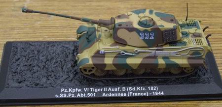 Модель 1:72 Tiger` Ausf.B (Sd.Kfz. 182) s.SS Pz.Abt.501. Ardennes