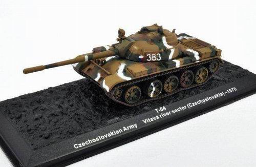 Модель 1:72 Т-54 - советский средний танк армии ЧССР (Czechoslovakian Army Vltava River Sector)