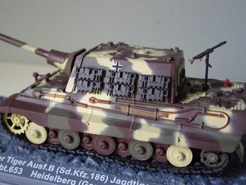 Модель 1:72 Panzerjager Tiger Ausf.B (Sd.Kfz. 186) gagtiger sch. Pz.Jg.Abt.653 Heidelberg (Germany)