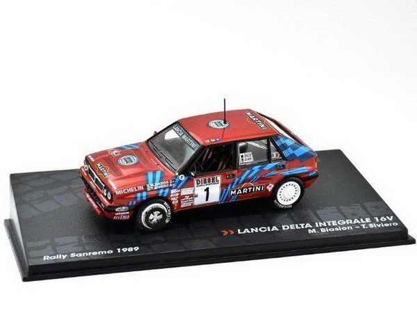 Модель 1:43 Lancia Delta HF Integrale 16V №1 «Martini» Winner Rally Sanremo Чемпион мира (Miki Biasion - Tiziano Siviero)