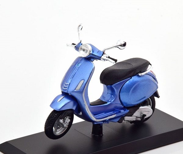 Модель 1:18 Piaggio Vespa Primavera 150 - 2014 - blue met