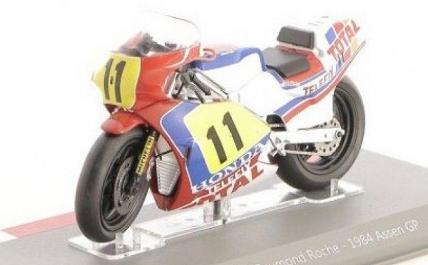 HONDA NS 500 Raymond Roche 1984, Motos GP №105 m2924-105 Модель 1:18