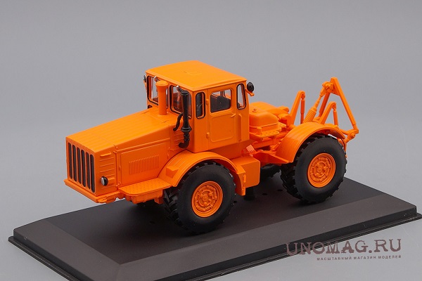 Модель 1:43 К-700 Кировец, Тракторы 120, оранжевый