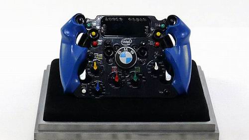 Модель 1:4 BMW F1.07 Lenkrad (Sebastian Vettel - Nick Lars Heidfeld - Robert Jozef Kubica)