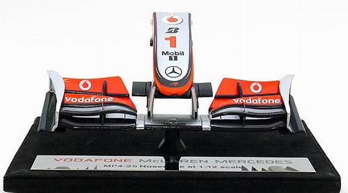 Модель 1:12 McLaren Mercedes MP4/25 Nosecone (Jenson Button)