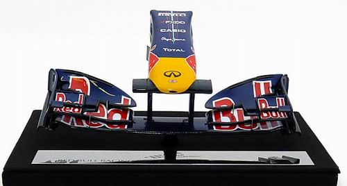 Модель 1:12 Red Bull Racing Renault RB6 Nosecone World Champion Red Bull (Sebastian Vettel - Mark Webber)