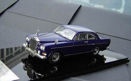 Модель 1:43 Rolls-Royce Silver Cloud III - blue