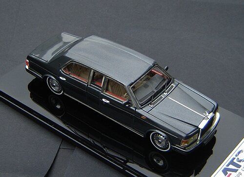 Модель 1:43 Rolls-Royce Silver Spur Park Ward Limousine - grey met