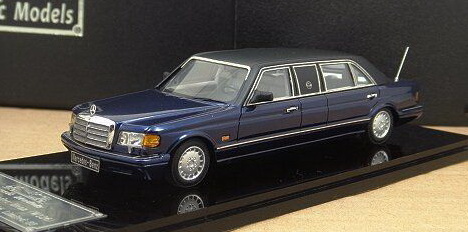 Модель 1:43 Mercedes-Benz 1000 SEL Limousine (W126) - blue