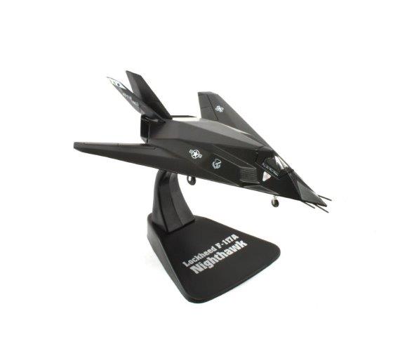 lockheed f-117a "nighthawk" 1983 3903024 Модель 1:144
