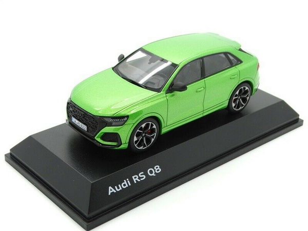 Модель 1:43 Audi RS Q8 - java green met