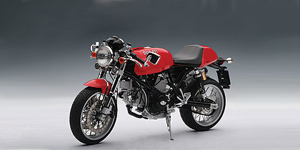Модель 1:12 Ducati Sport 1000 - red