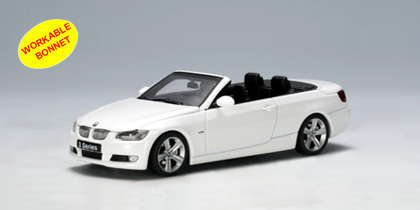 Модель 1:43 BMW 3-series Convertible - white (открывающийя капот)