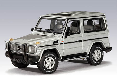 Модель 1:43 Mercedes-Benz G-Wagon SWB - silver