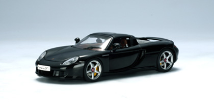 Модель 1:43 Porsche Carrera GT - Black