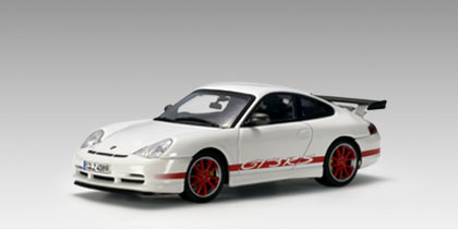 Модель 1:43 Porsche 911 GT3 RS - white/red stripe on two sides