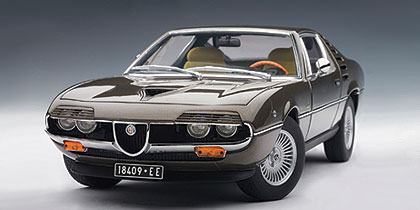 Модель 1:18 Alfa Romeo Montreal