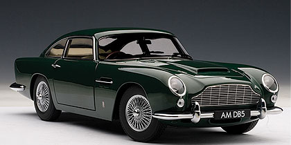 Модель 1:18 Aston Martin DB5 - green