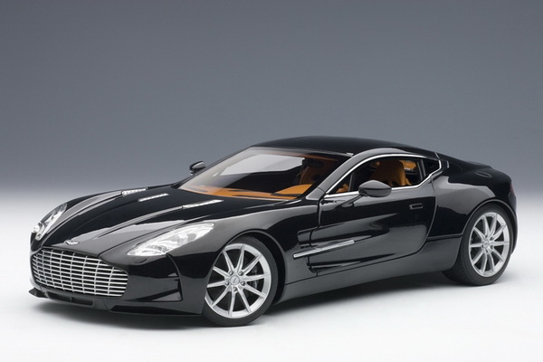 Модель 1:18 Aston Martin One-77 - black pearl
