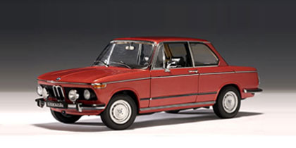 Модель 1:18 BMW 2002L - red met