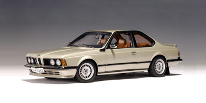 Модель 1:18 BMW 635 CSi - beige