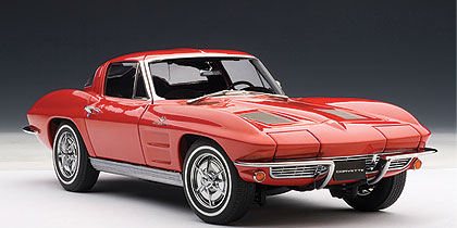 Модель 1:18 Chevrolet Corvette Coupe - riverside red
