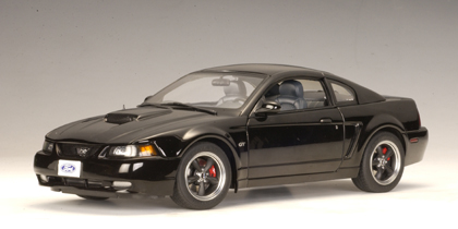 Модель 1:18 Ford Bullitt Mustang - black