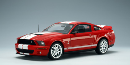 ford shelby cobra gt500 production car - red white 73053 Модель 1:18
