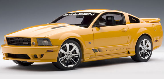 Модель 1:18 Saleen Mustang S281 2005 Coupe Orange