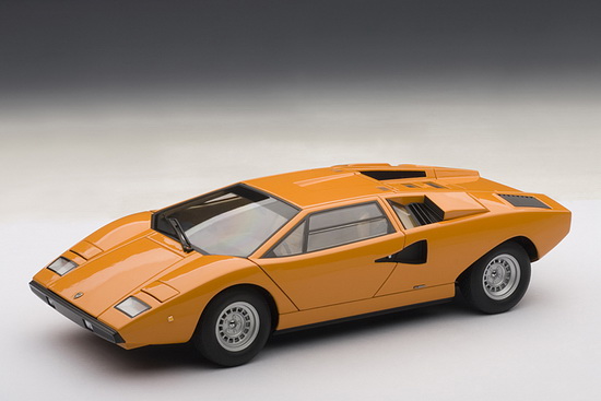 Модель 1:18 Lamborghini Countach LP 400 - orange