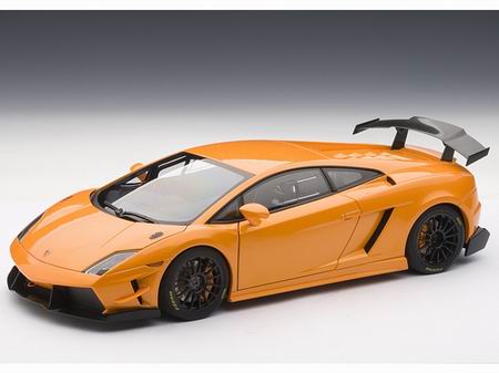 Модель 1:18 Lamborghini Gallardo LP 560-4 Super Trofeo - orange
