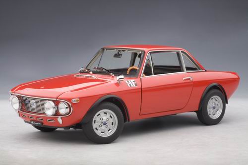 Модель 1:18 Lancia Fulvia 1.6HF Fanalone - red