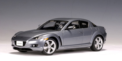 Модель 1:18 Mazda RX-8 - silver