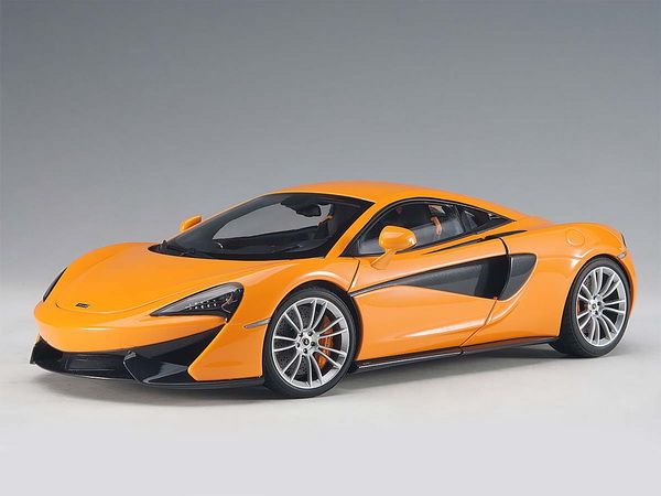 McLaren 570S (McLaren Orange) 76044 Модель 1:18