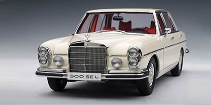 Модель 1:18 Mercedes-Benz 300 SEL 6.3 / white