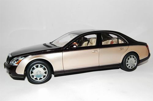 maybach 57 (swb) - ayers rock red / rocky mountains brown bright 76153 Модель 1:18