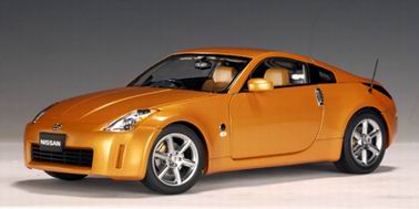 Модель 1:18 Nissan Fairlady Z sunset orange (RHD)
