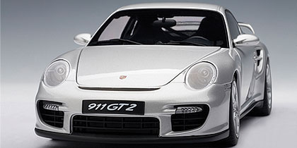 Модель 1:18 Porsche 911 (997) GT2 - silver