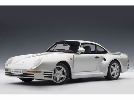 Модель 1:18 Porsche 959 - silver