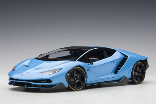 Модель 1:18 Lamborghini Centenario LP770-4 - light blue