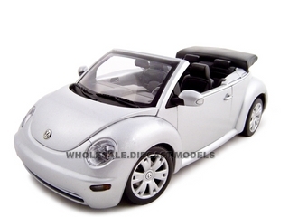 Модель 1:18 Volkswagen New Beetle Cabrio - silver