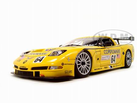 Модель 1:18 Chevrolet Corvette C5R №64 Le Mans 24h (Andy Pilgrim - Kelly Collins - Franck Freon)