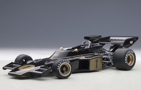 Lotus Ford 72E №1 (Emerson Fittipaldi) Composite Model/No Openings 87327 Модель 1:18