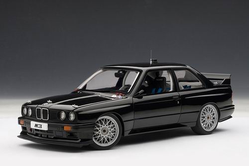 Модель 1:18 BMW M3 (E30) DTM Plain Body Version - black