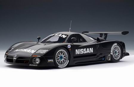 Модель 1:18 Nissan R 390 GT1 Le Mans Test Car