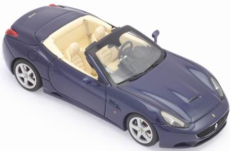 Модель 1:43 Ferrari California Spider - blue met