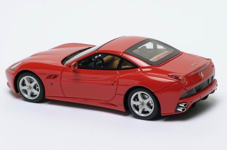 Модель 1:43 Ferrari California (closed) - red