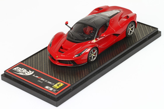Модель 1:43 Ferrari LaFerrari - red/carbon fiber roof
