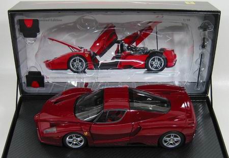 Модель 1:18 Ferrari Enzo - mugello red